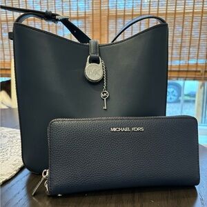 Michael Kors Navy Shoulder Bag and Wallet Set